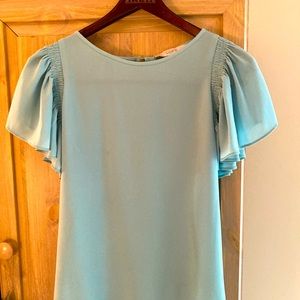 Loft flutter sleeve blouse